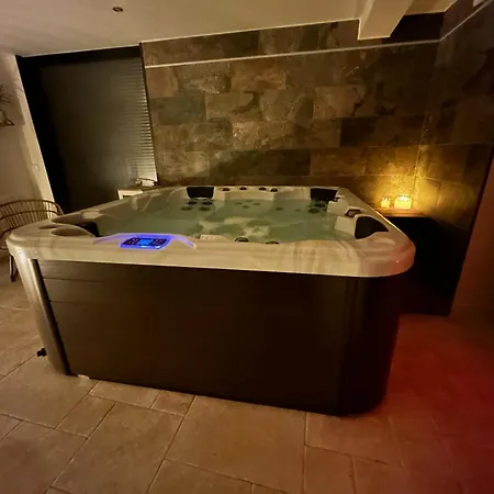Art Des Sens - Studio Avec Spa Et Sauna Privatifs